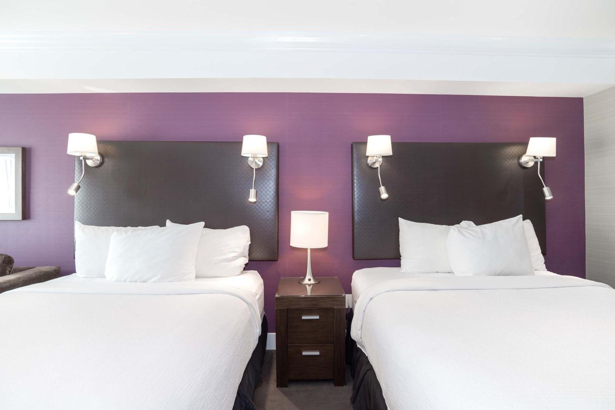 Sandman Signature Kamloops Hotel Exterior photo