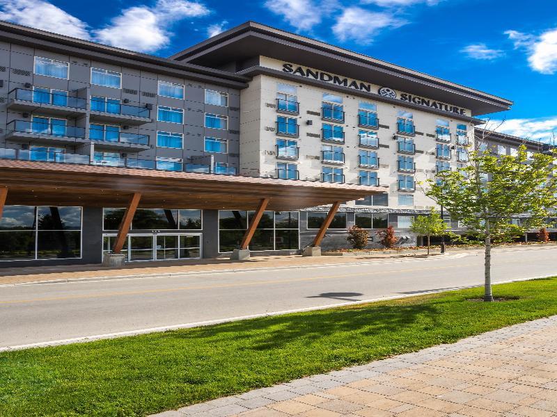 Sandman Signature Kamloops Hotel Exterior photo